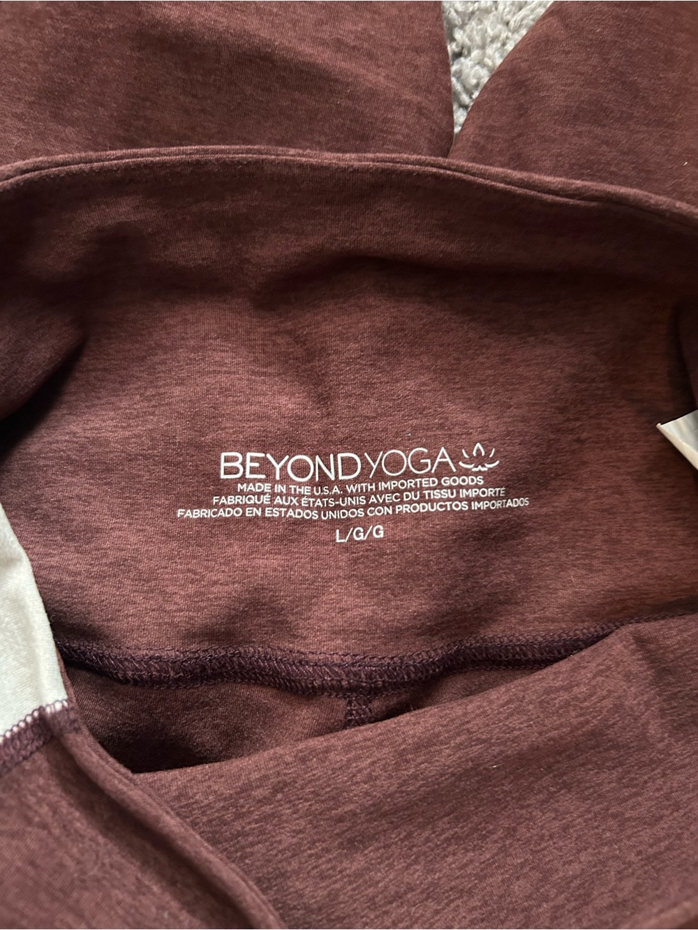Beyond Yoga Space Dye Maroon and Cream Color block Leggings - Picture 3 of 4